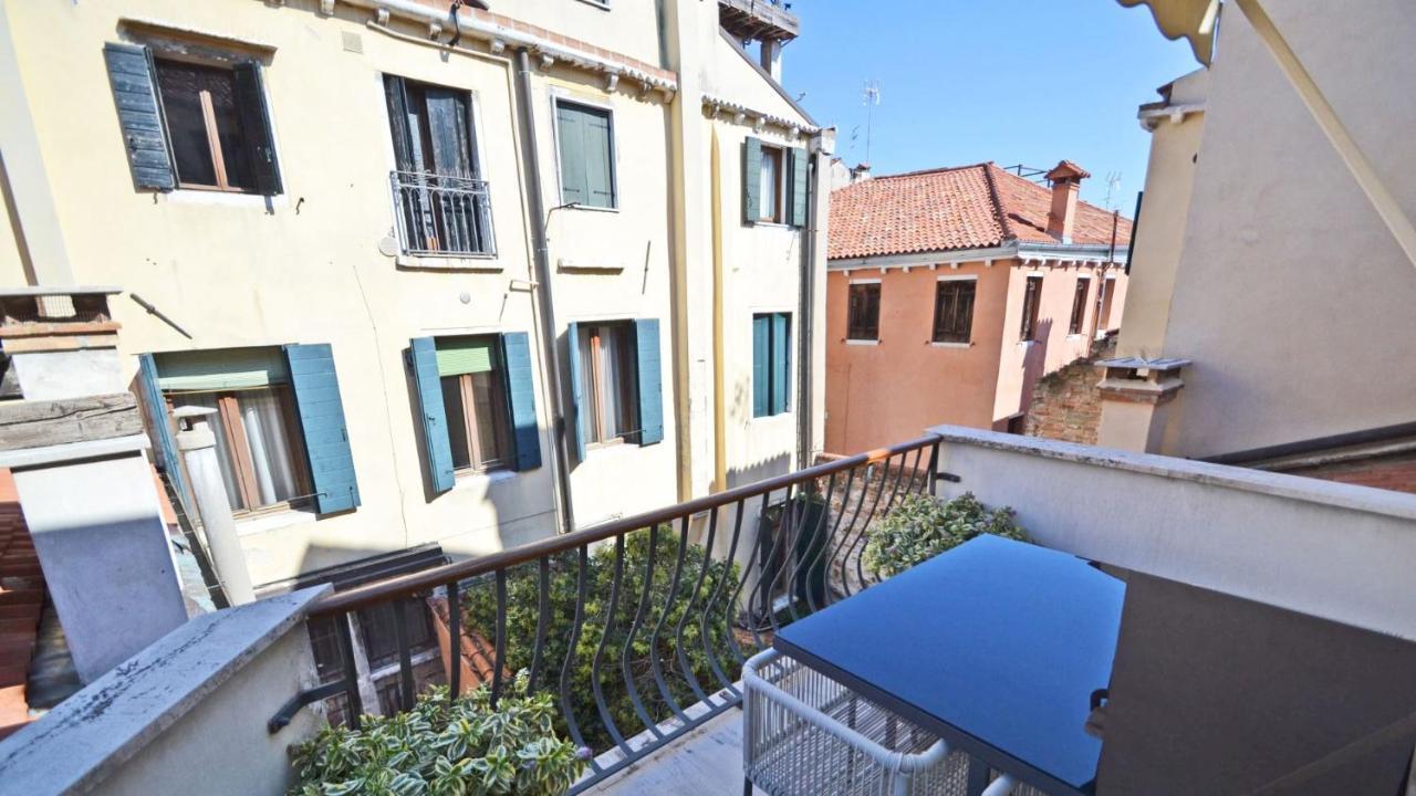 Ai Bareteri Luxury Canal View 威尼斯 外观 照片