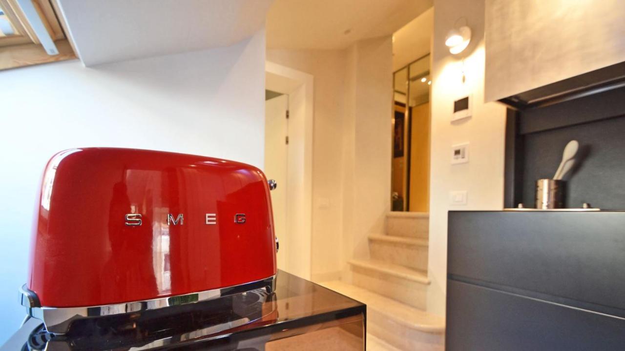 Ai Bareteri Luxury Canal View 威尼斯 外观 照片