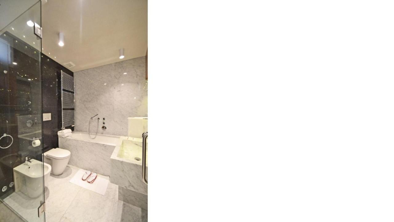 Ai Bareteri Luxury Canal View 威尼斯 外观 照片