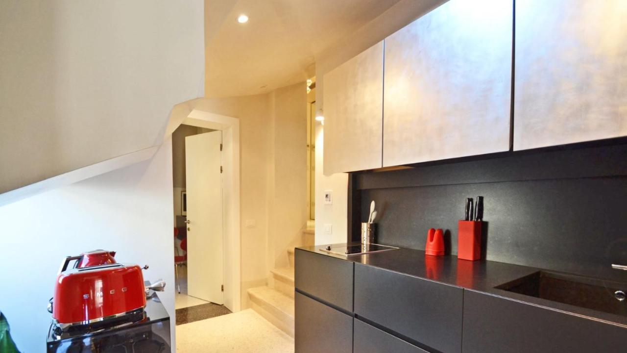 Ai Bareteri Luxury Canal View 威尼斯 外观 照片
